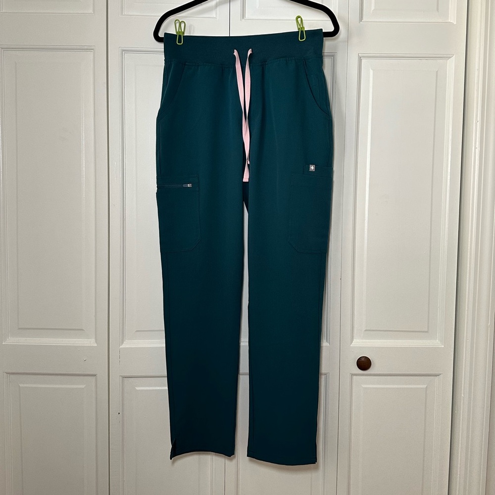 FIGS Women’s Caribbean Blue HW Yola Scrub Pants